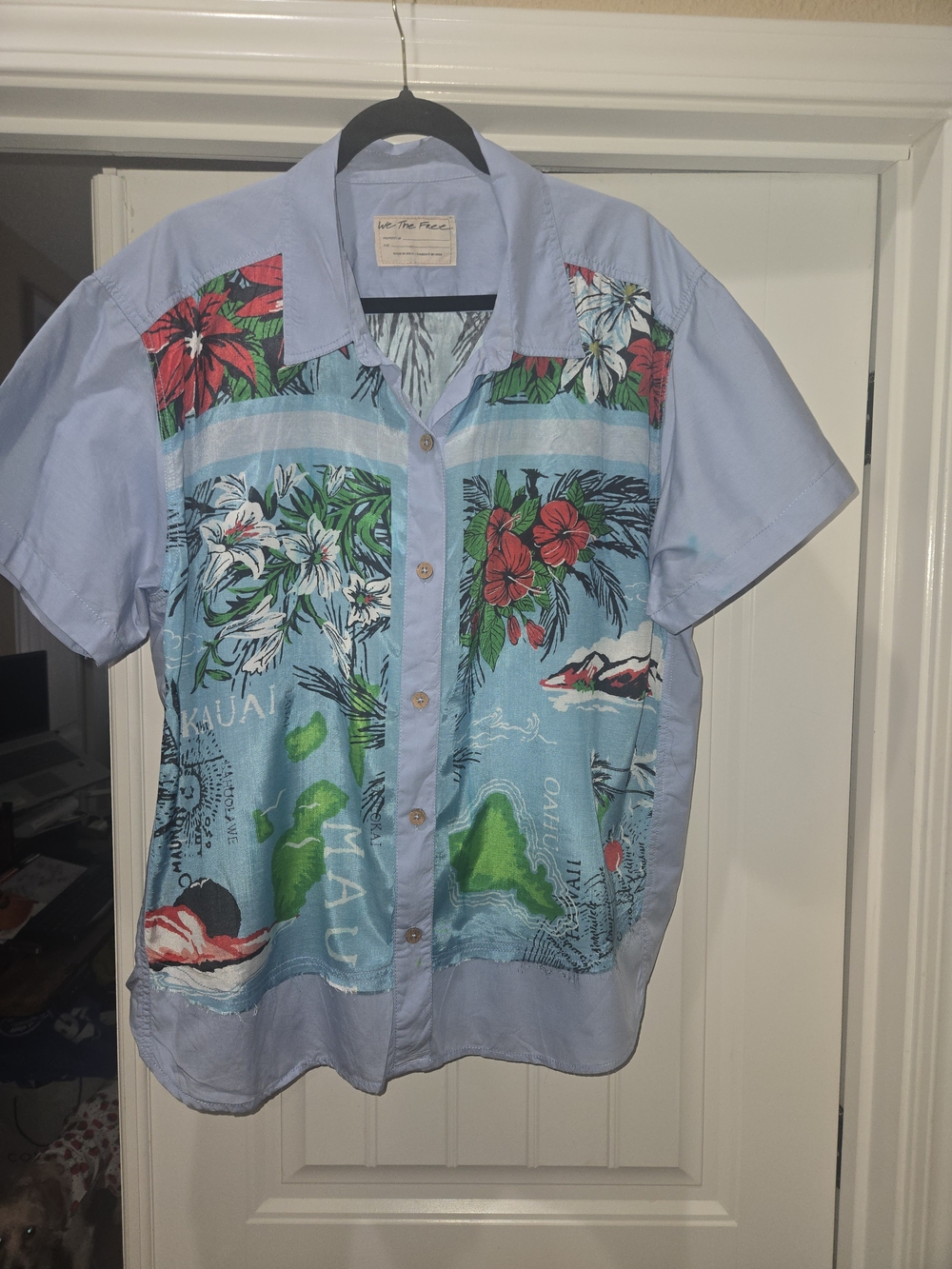 FREE PEOPLE Light Blue Hawaiian Floral Camp Shirt SIZE XL - Picture 2 of 7